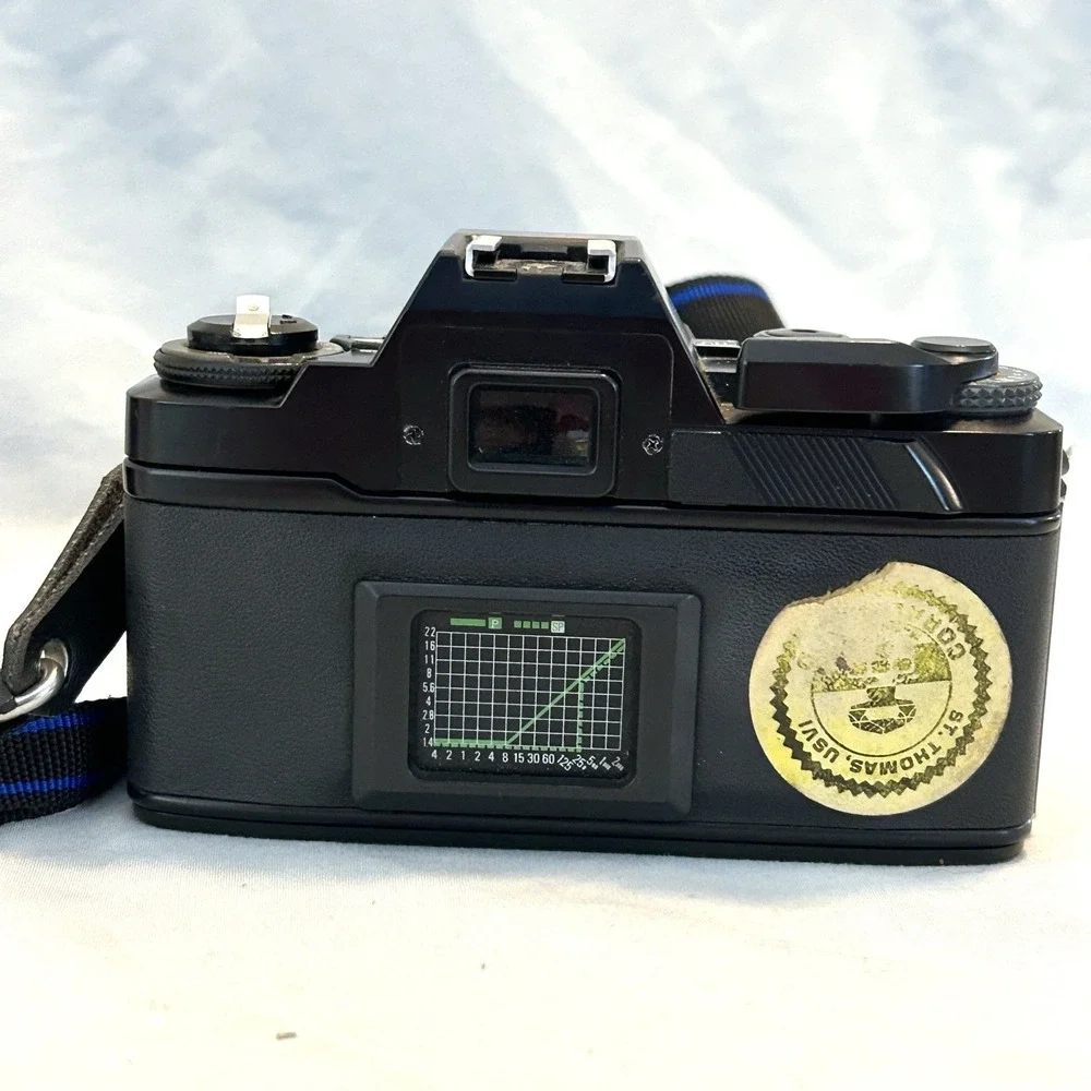 Ricoh KR-30SP 35mm SLR Film Camera Sigma 35-70mm Lens Converter Filter + WORKS